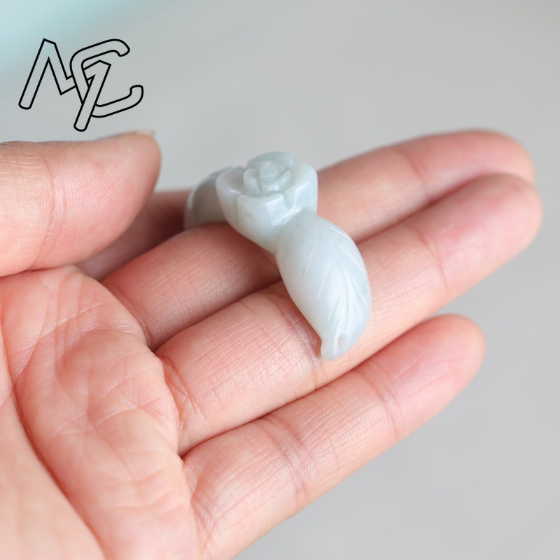 2PC Natural White Jadeite Jade - Women'S Fashion Jewellery recension och pris
