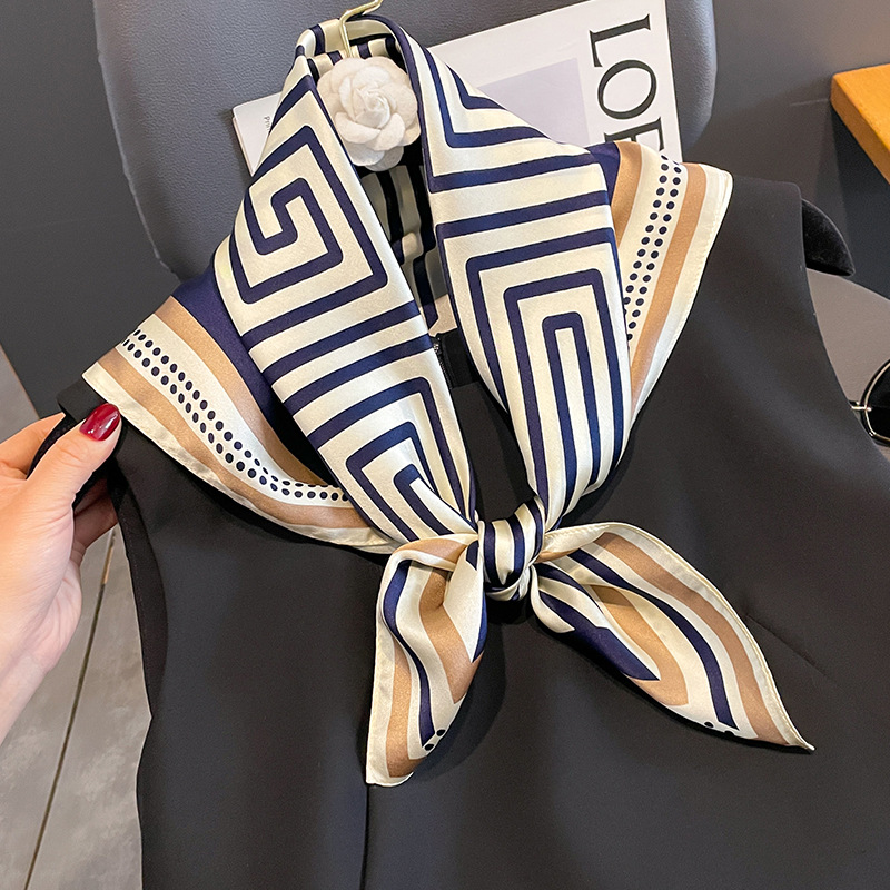 Luxury Brand Neckerchief Sprin - Women Fashion Necktie recension och pris